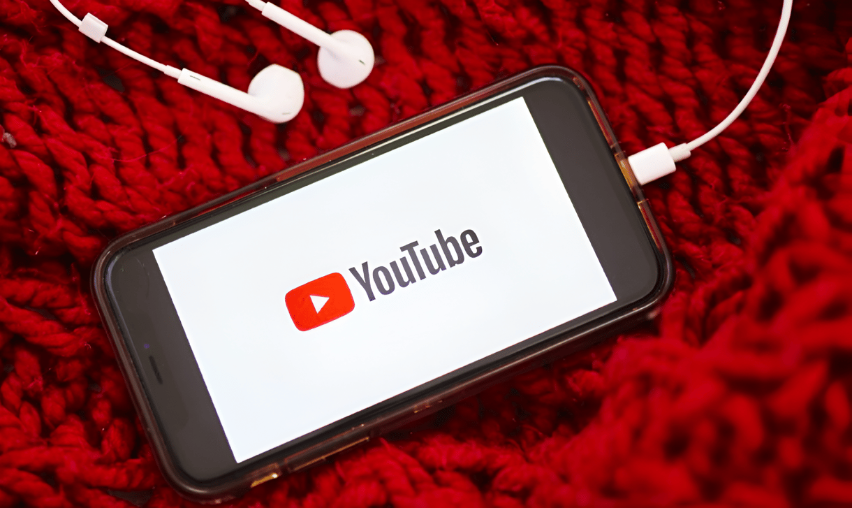 Rendkívül hasznos funkció jön a YouTube-ra