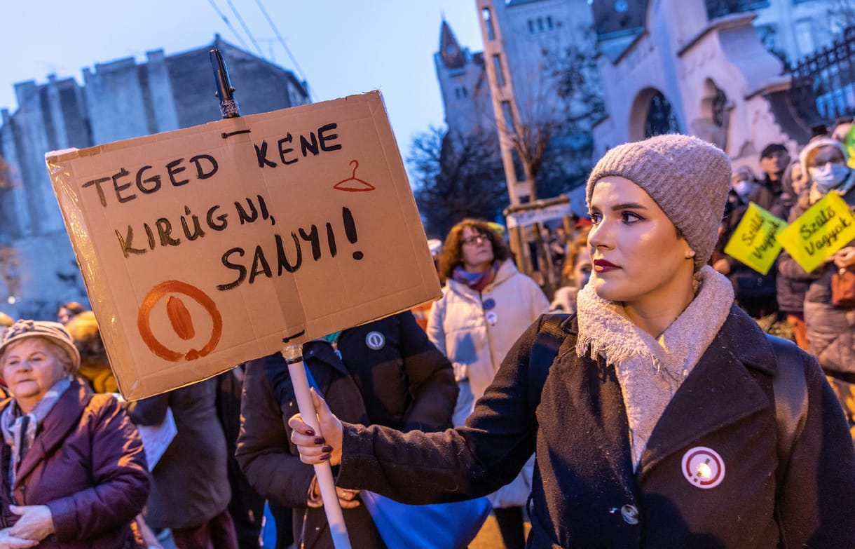 A Fidesz-szavazók többsége szerint is legfeljebb közepes a kormány közoktatásban nyújtott teljesítménye