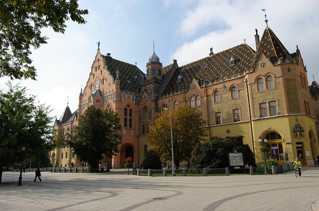 Ingatlanos roham Matolcsyék mintavárosában