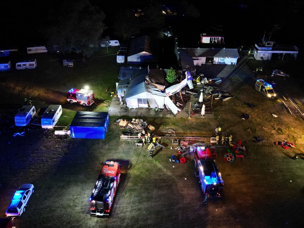 Egy lengyel reptér hangárjába vágódott egy Cessna, öten meghaltak