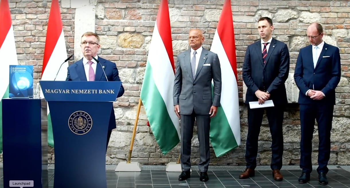 A kamatemeléssel szintet lépett Orbán Viktor és Matolcsy György belharca 