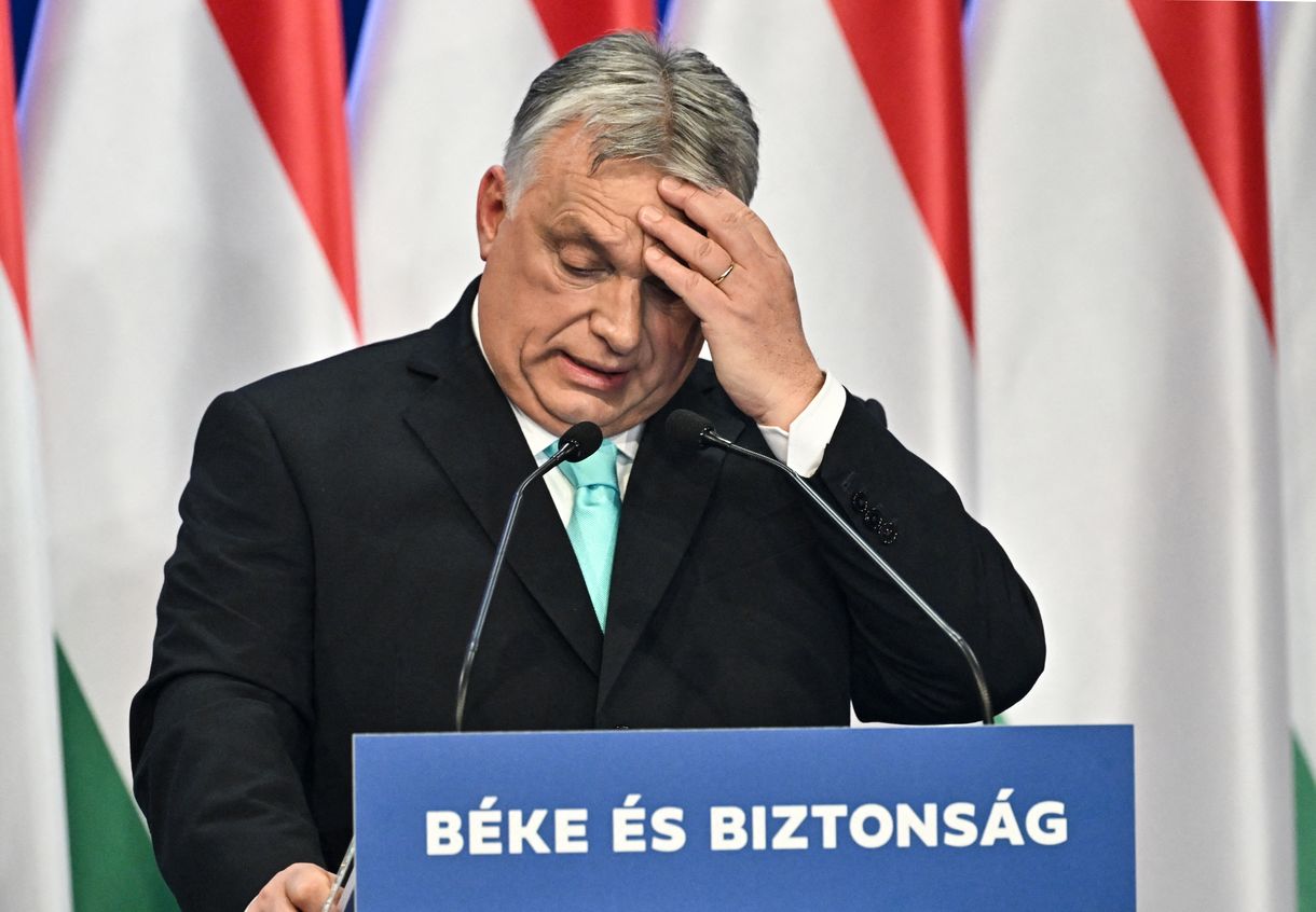 Medián: A szavazók több mint fele szerint gyengén teljesít a kormány 