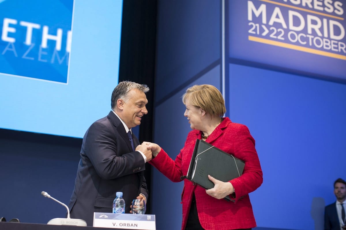 Orbán: Ki kell dobni a politikai korrektséget!