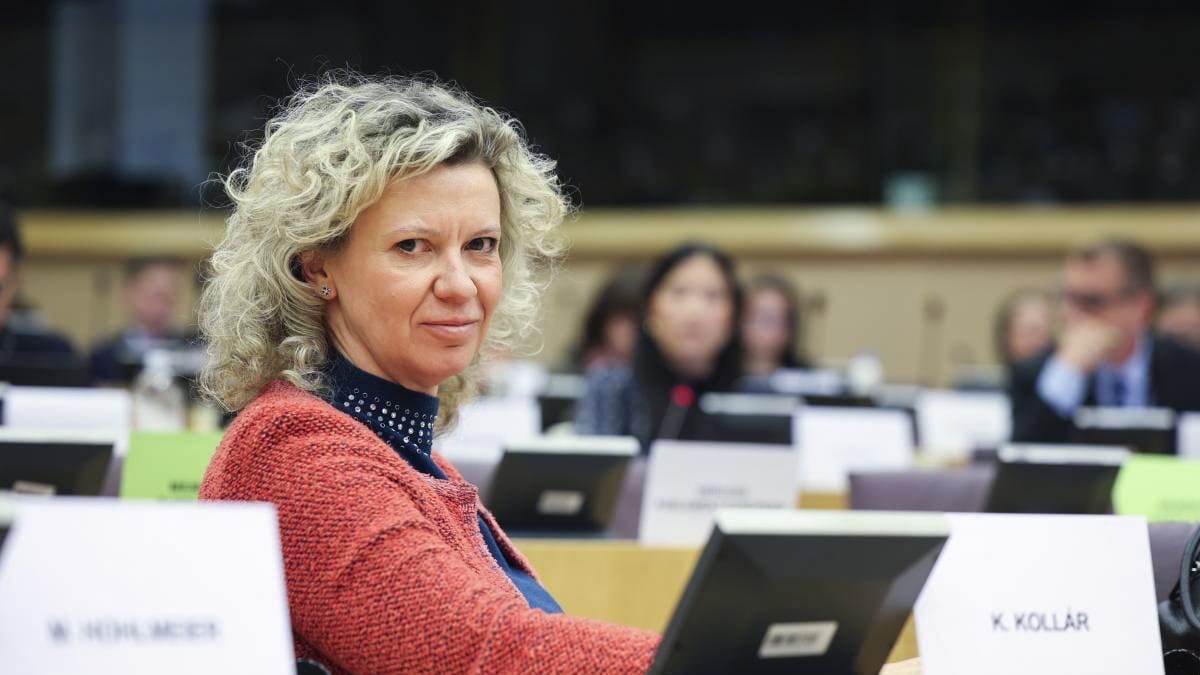 Mit mondott valójában Kollár Kinga az Európai Parlamentben, és milyen kontextusban?