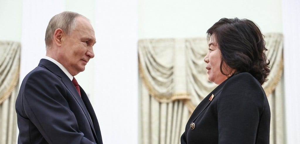 Vlagyimir Putyin az észak-koreai külügyminisztert fogadta