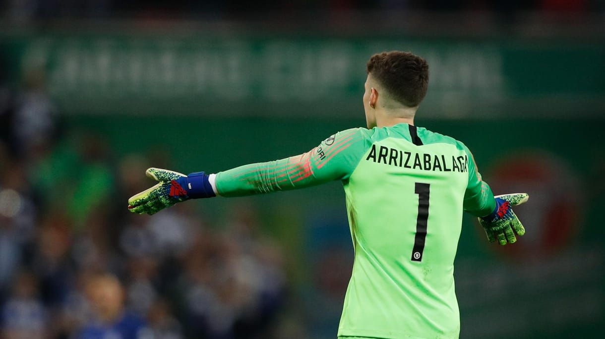 Ilyet még nem látott a futballvilág: ellenszegült edzőjének a Chelsea kapusa – videó