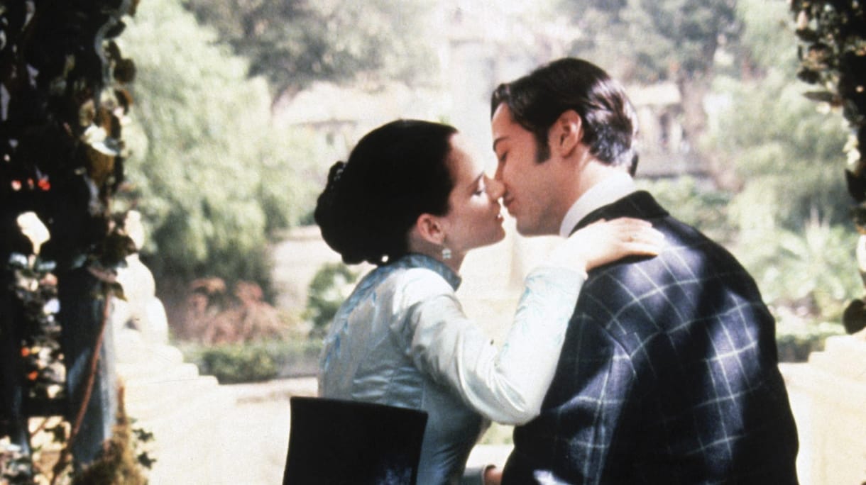 Igazi pap előtt házasodott össze Keanu Reeves és Winona Ryder