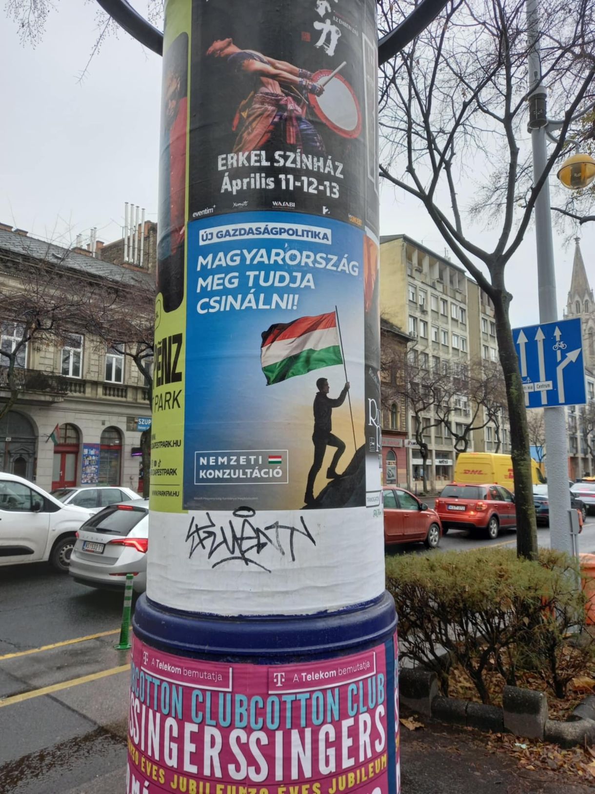Magyar Péter-mentessé tették ismét a nemzeti konzultációs plakátot az Üllői úton – fotó