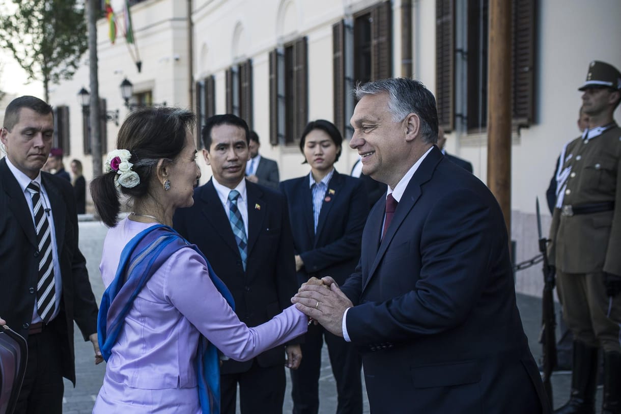 Hont: És Orbán megszólalt a nácikkal seftelő haszonlesők hangján
