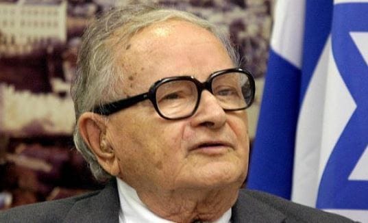 Meghalt a legendás kém, aki elfogta Adolf Eichmannt