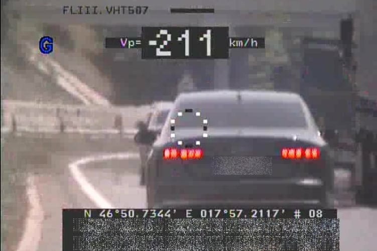 211 km/h-val biztosan tud menni ez az Audi, amit Zamárdinál fotóztak