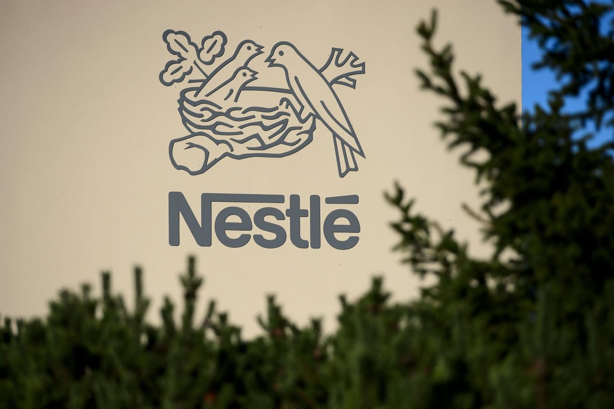Közel 3000 milliárd forintos üzletre készül a Nestlé