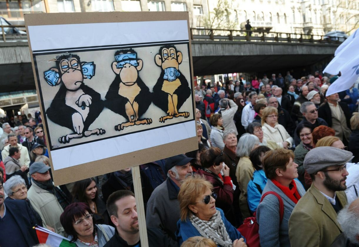 Véget ért az országos tüntetés, Orbán házánál is demonstráltak