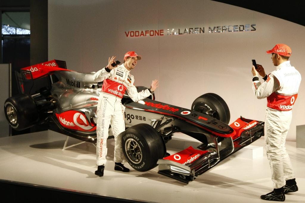 Forma-1: Hamilton szerint Button hozzáállása kifizetődőbb