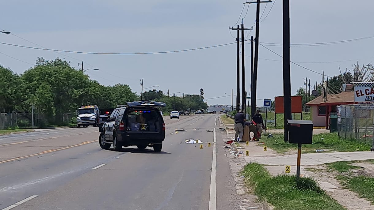 Heten meghaltak, amikor buszmegállóba hajtott egy autó Texasban