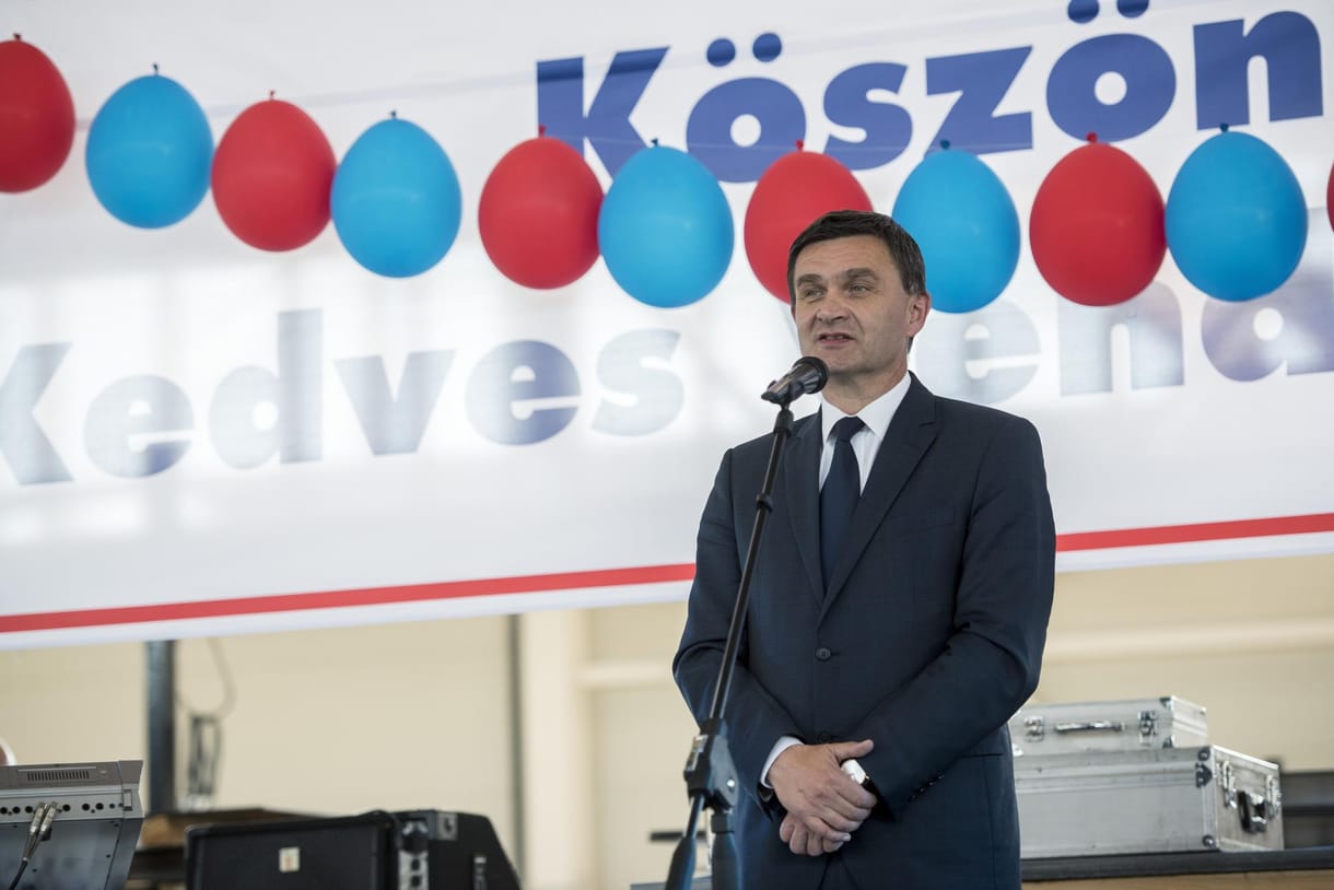 Ács Rezső állítja, a következő választásokig ő marad Szekszárd polgármestere
