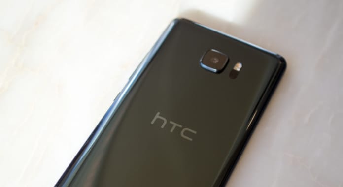 Kiszivárgott részletek egy új HTC-csúcstelefonról