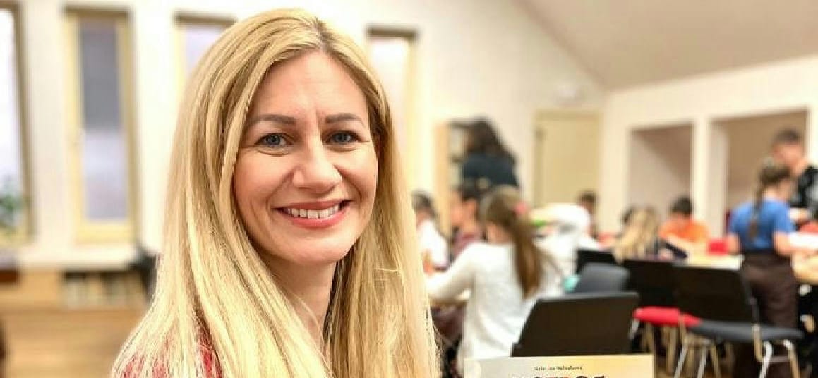 Sorra alapítja cégeit a magyar külügyminiszter-helyettes szlovák felesége, aki Fico protokollfőnöke is volt