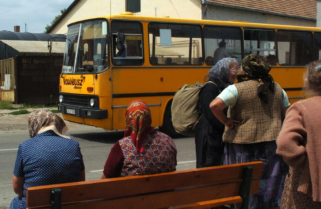 Több tízezer tárgyat hagytak el a MÁV és a Volánok utasai tavaly, mit tippel, a leggyakrabban mit?