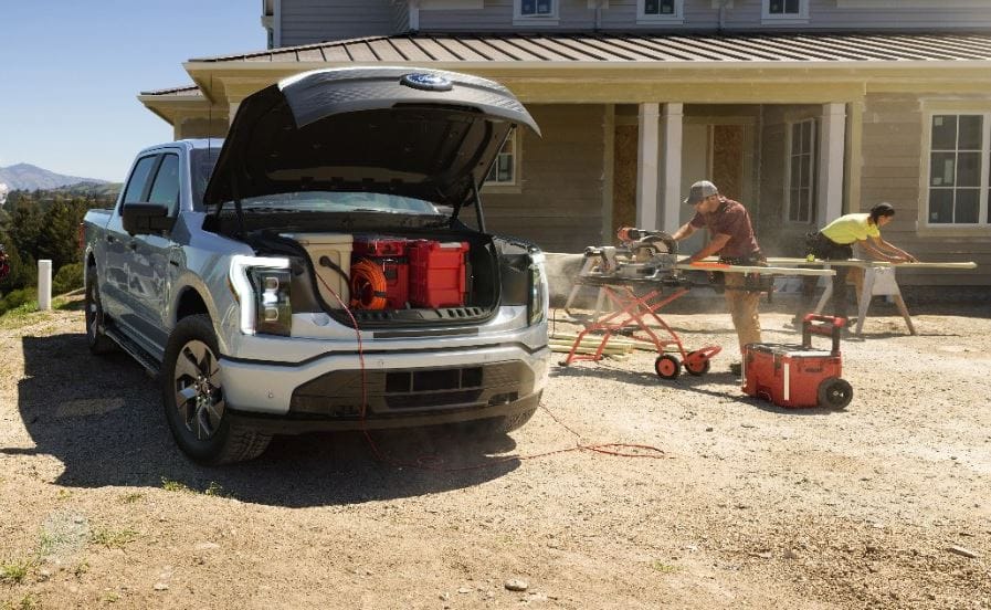 Elon Musk is gratulált hozzá, hogy mennyire betalált az elektromos Ford F-150 Lightning
