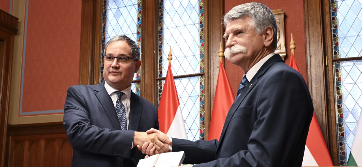 Megszavazta a parlament Nagy Márton fantáziaköltségvetését