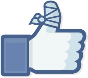 A Facebook miatt szenvedett balesetet egy nő