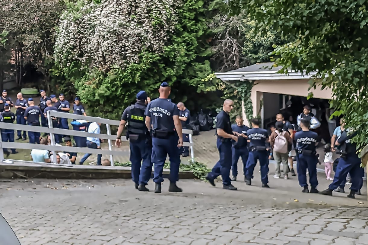 Mi történt, hogy százával fogják el Budapesten a magukat töröknek valló migránsokat?