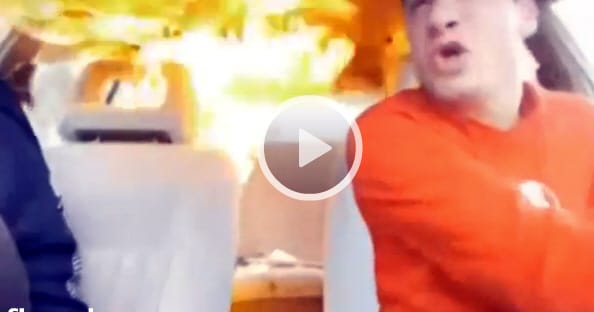 Miért ne énekeljük Adele tűzrakós számát egy kocsiban? – No comment videó