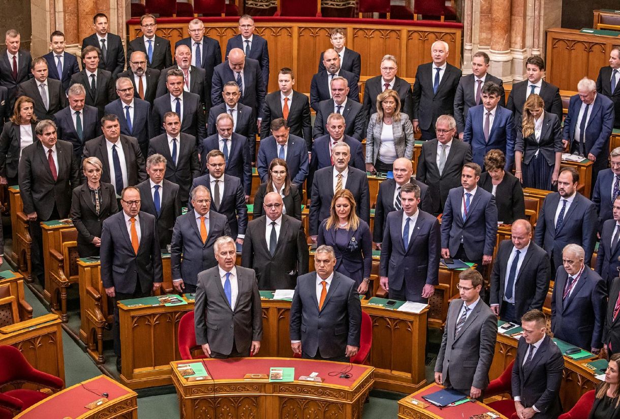 Az uniós pénzek érdekében megint hozzányúlnak a képviselői vagyonnyilatkozatok szabályaihoz