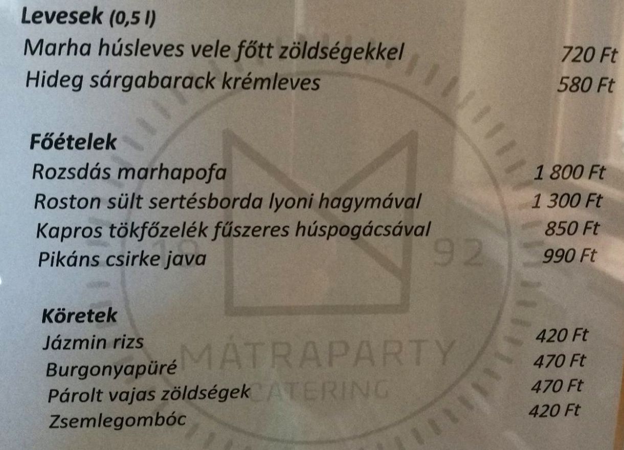 Tökfőzelékkel ünnepelhet a kétharmad: ez főtt ma a parlamenti konyhán