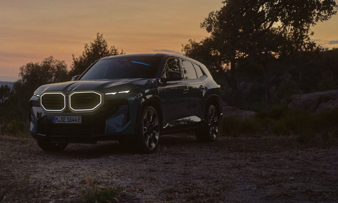 70 millió forint felett nyit Magyarországon a BMW szupererős zöld rendszámos SUV-ja