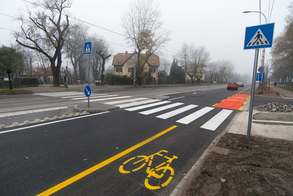 Egy hónapra eltűnik a 42-es villamos