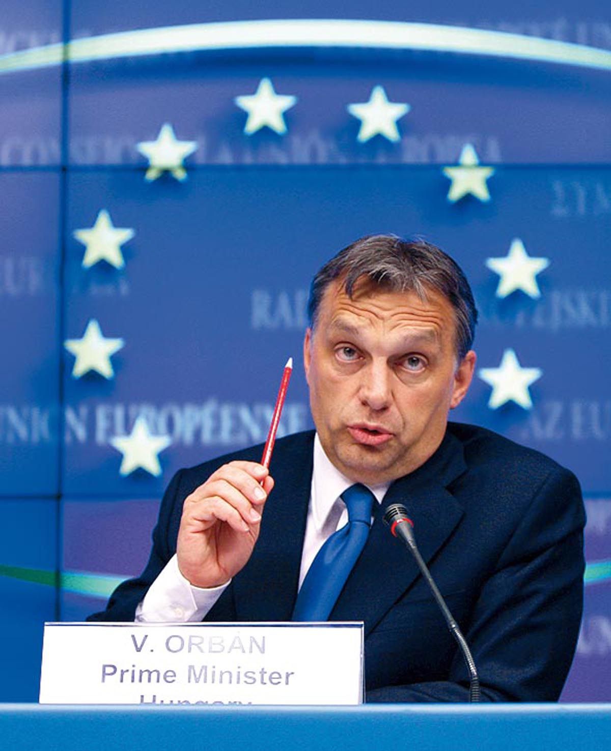 Orbán-kormány félidőben: nagy arcnak sarc az ára
