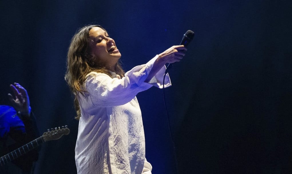 Budapestre jön Alanis Morissette