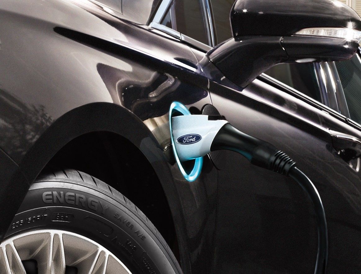 2774 milliárd(!) forintnyi pénzt költ a Ford, hogy elektromos autóik legyenek
