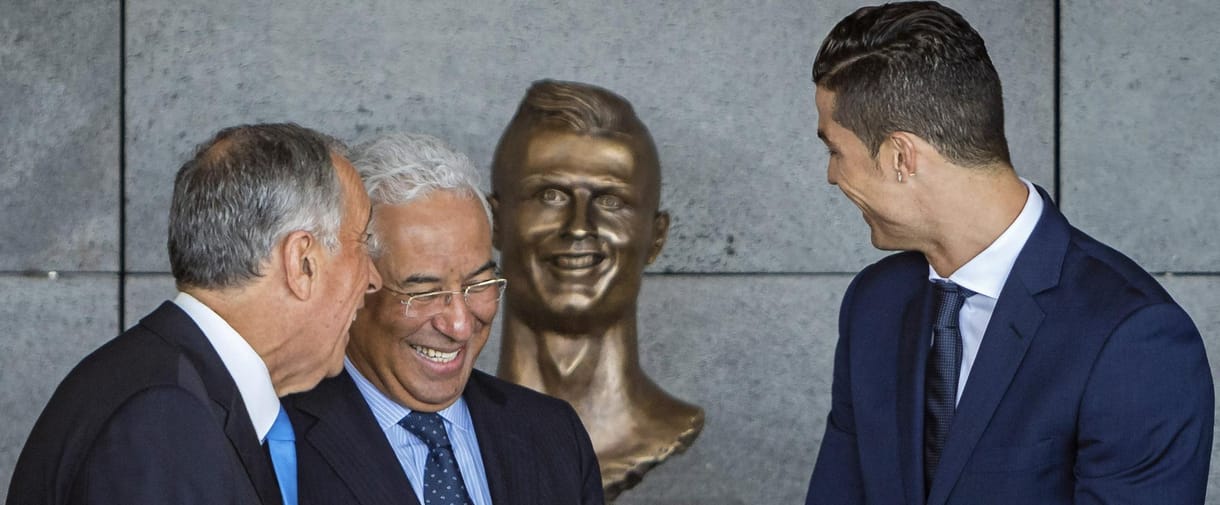 Lecserélték Cristiano Ronaldo rémszobrát Madeirán