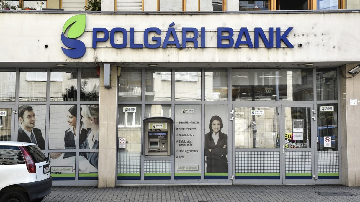 Újabb magyar bank szűnhet meg, itt vannak a részletek