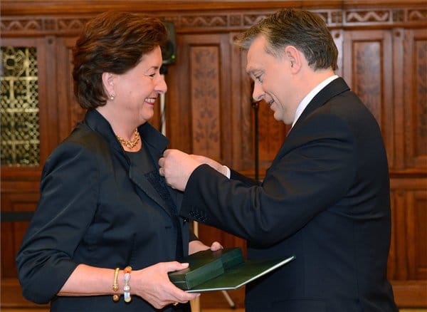 Orbán Viktor ma megörvendeztette Degenfeld-Lindner Máriát