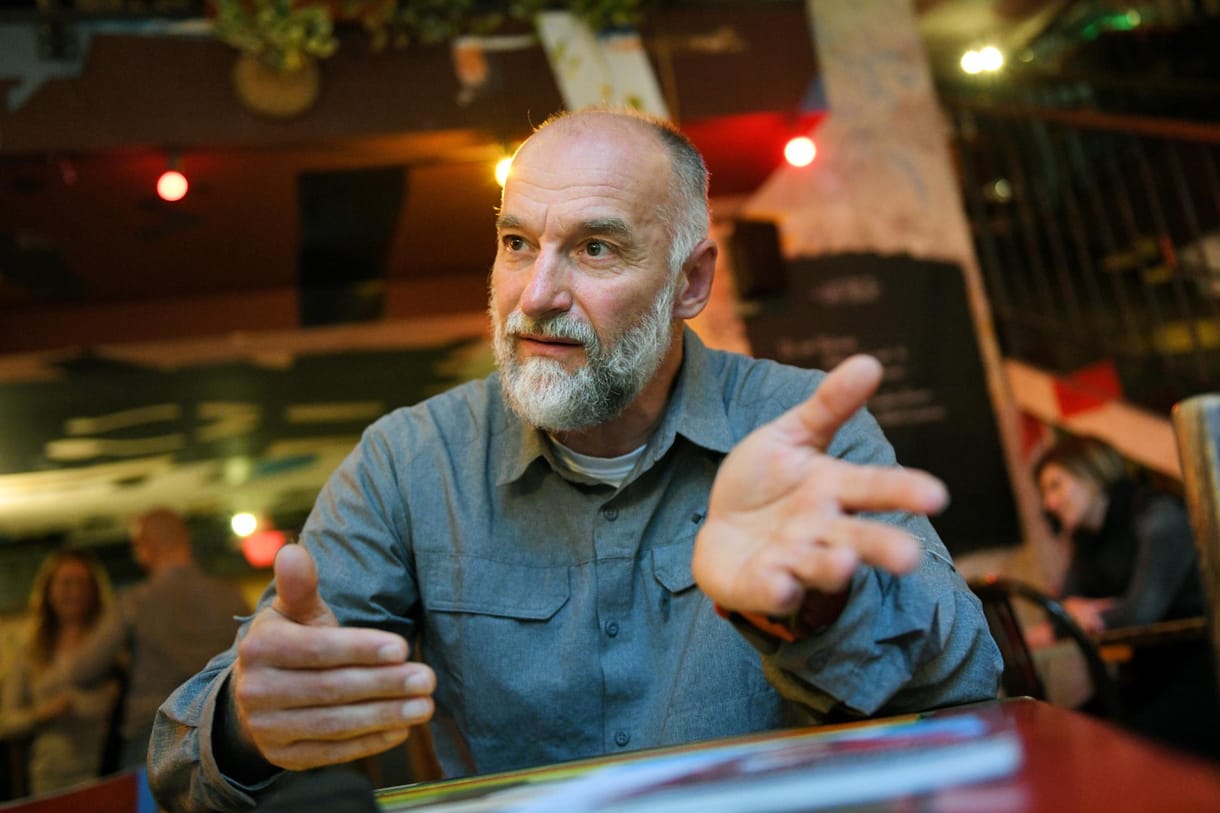 „Ebben az országban eléggé elvesztettem a hitemet. A Kékkör sokat visszaadott belőle”