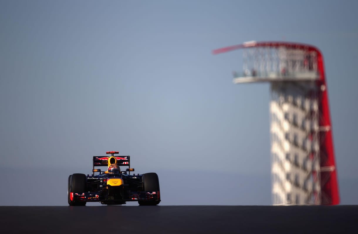 Vettel dominál Austinban, de Alonso is reménykedhet