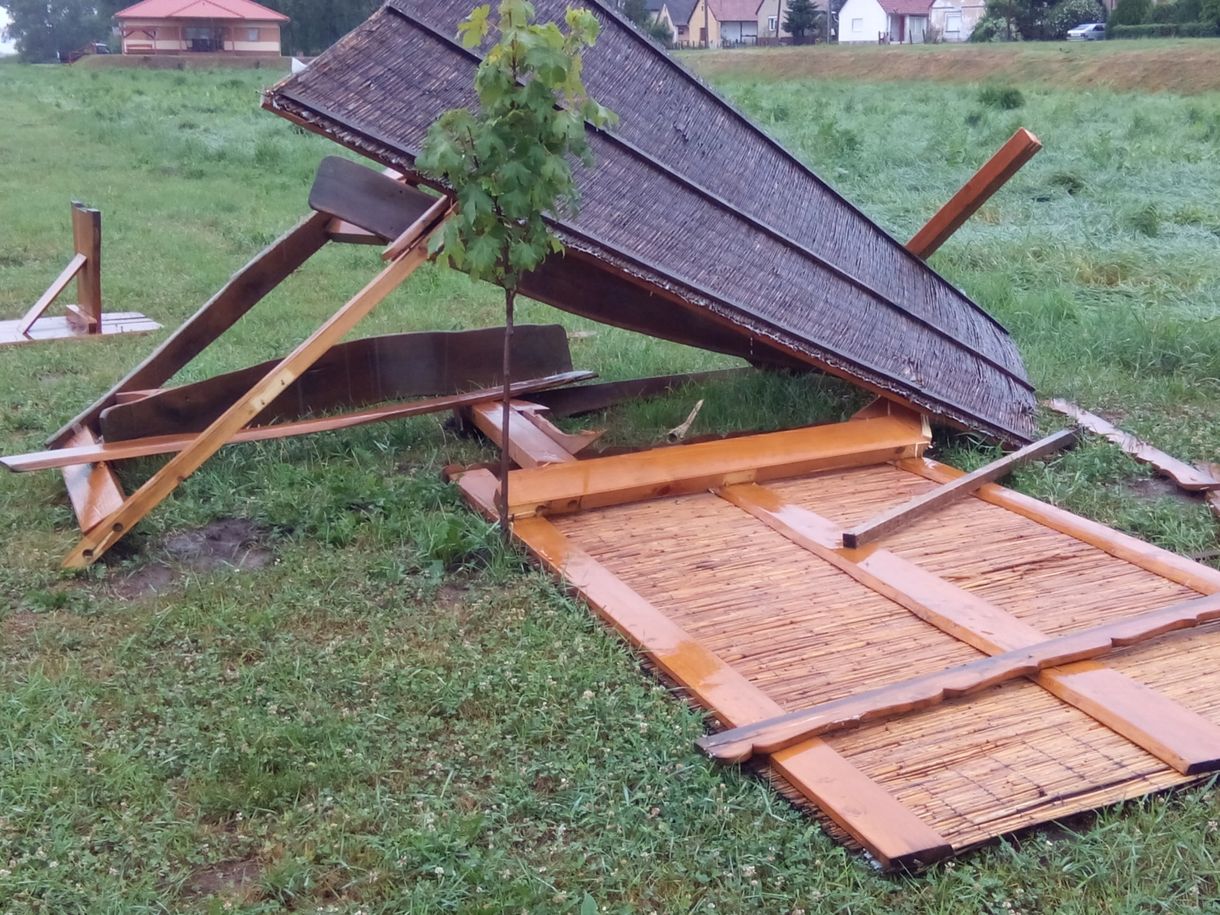 Milliárdos károkat okozott a vihar