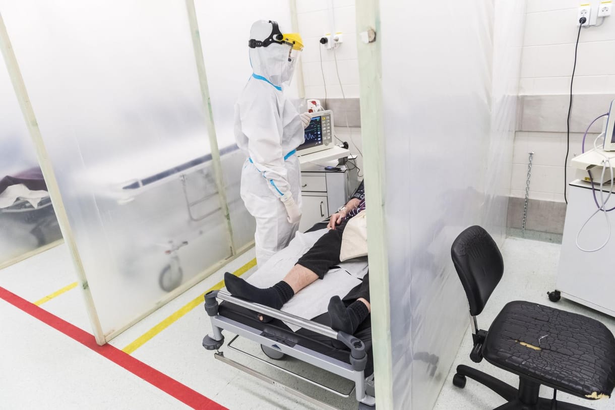 Immunológus: Tartogat még meglepetéseket a koronavírus