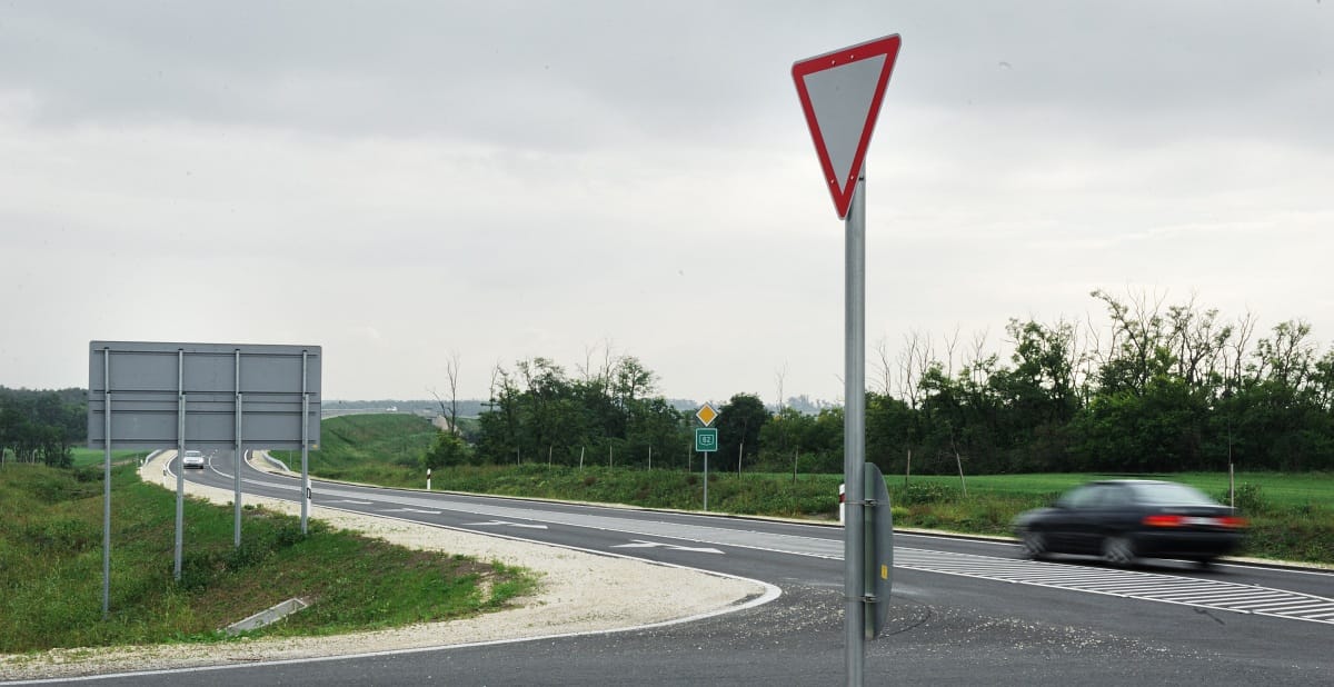 5 milliárd per kilométerért épít utat a Duna Aszfalt