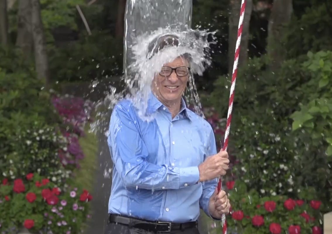 Bill Gates megbuherálta a szoftvert, hogy a lányok mellé ülhessen az iskolában