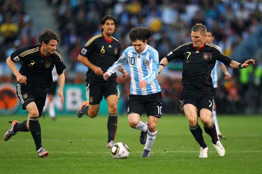 Platini: Messi még nem a legjobb