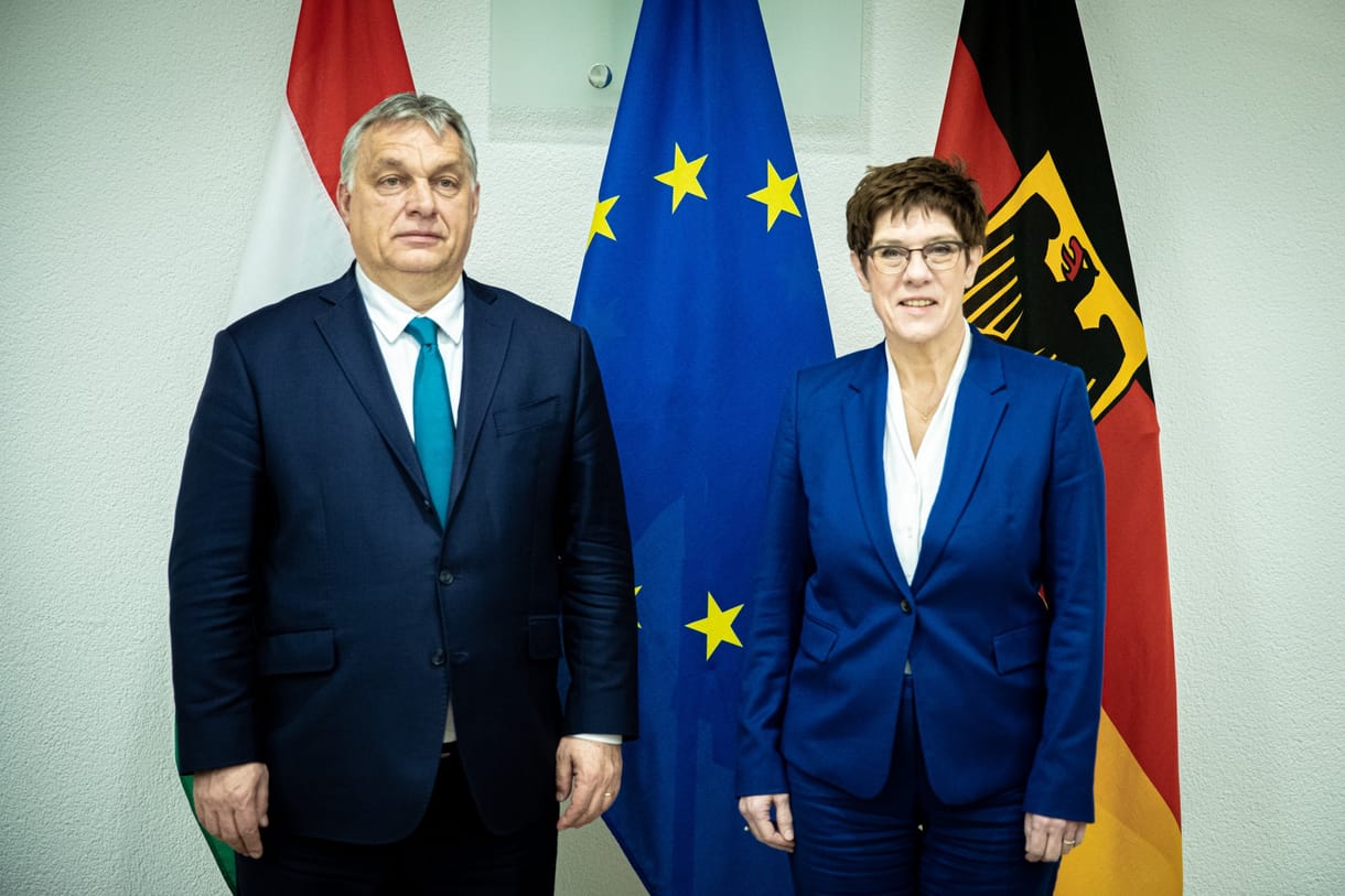 Magyarországon tárgyal csütörtökön Orbán és a CDU elnöke