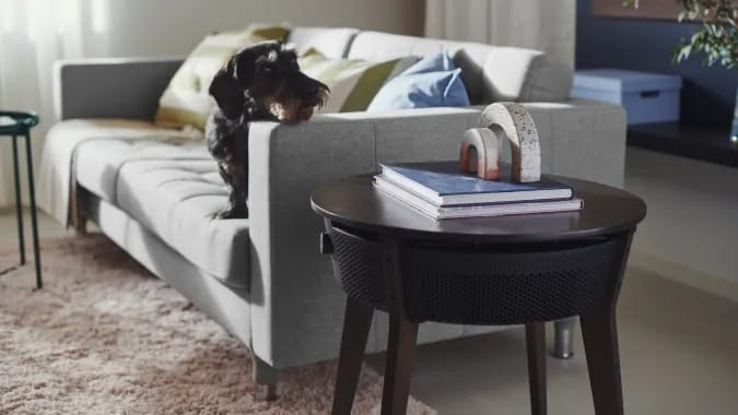 Az IKEA új asztala elég trükkös: egyúttal a levegőt is tisztítja