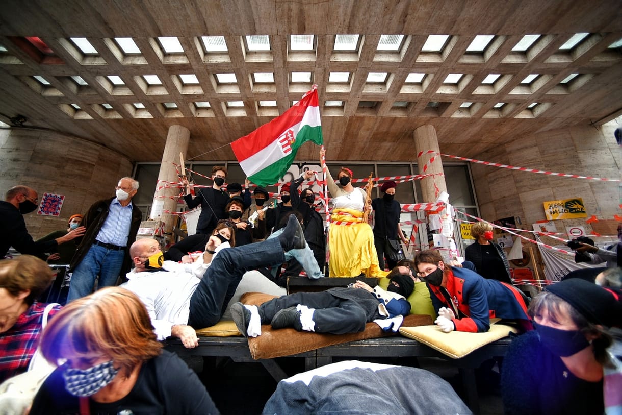 Nyolcpontos megegyezési javaslatot tett az SZFE új vezetése, büntetlenséget is ígérnek