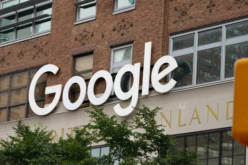 Financial Times: Listával kényszeríti az EU etikus viselkedésre a legnagyobb techcégeket