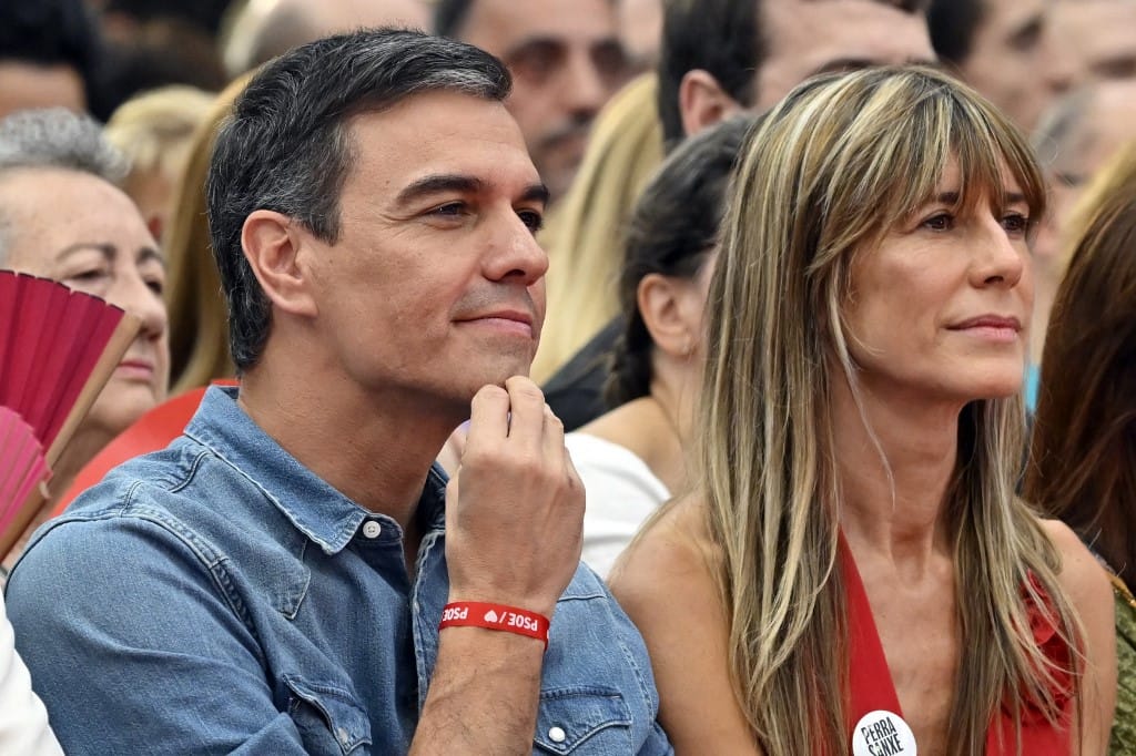 Pedro Sánchez spanyol kormányfő úgy döntött, nem mond le a miniszterelnökségről